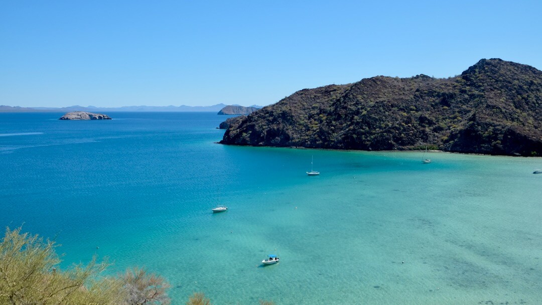 Bahia Conception Mulege of Baja California Sur, Mexico: bays, boats, islands, turquoise and blue waters